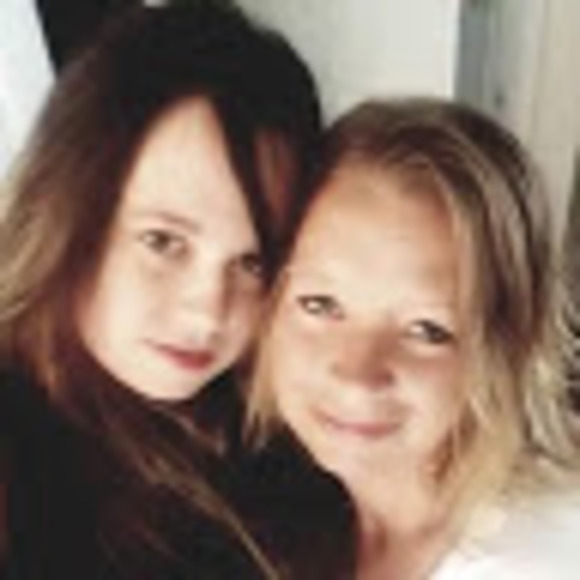 Meet your Posher, Jackie - Picture 1 of 1